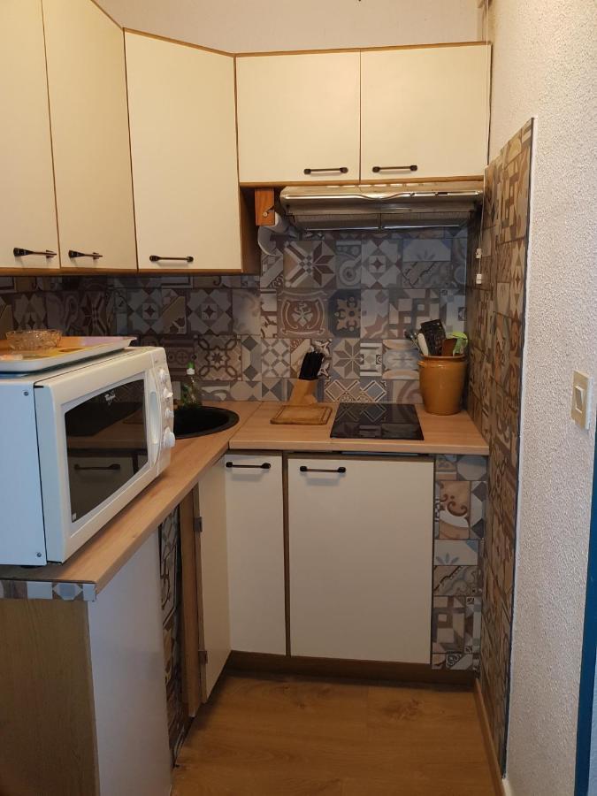 Appartement Avec Agreable Loggia Dans Residence Privee Fréjus Extérieur photo